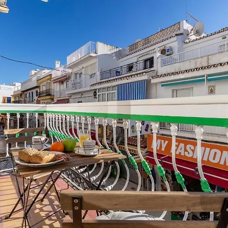 아파트 Beautiful Apartment In Torremolinos With Wifi