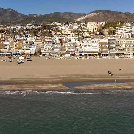 Beautiful Apartment In Torremolinos With Wifi *